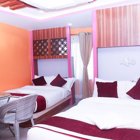 Om Tandoori Hotel Kathmandu Exteriör bild